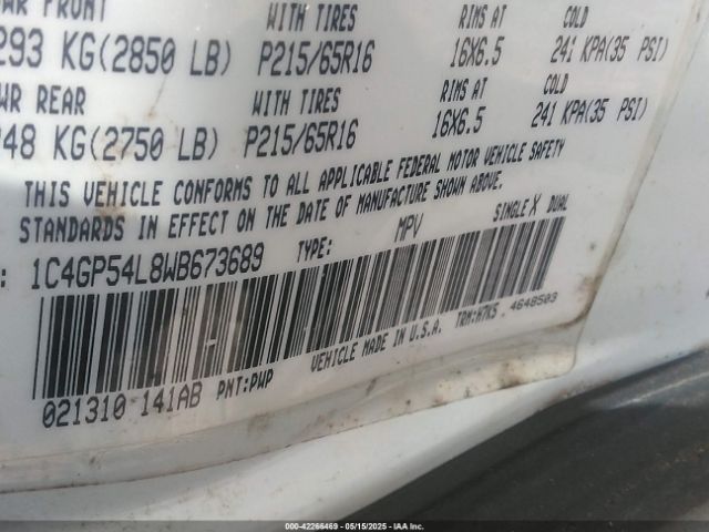 1998 CHRYSLER TOWN & COUNTRY 1C4GP54L8WB673689 Photo 8