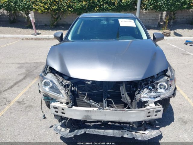 JTHKD5BH9F2215210 Lexus CT 200H