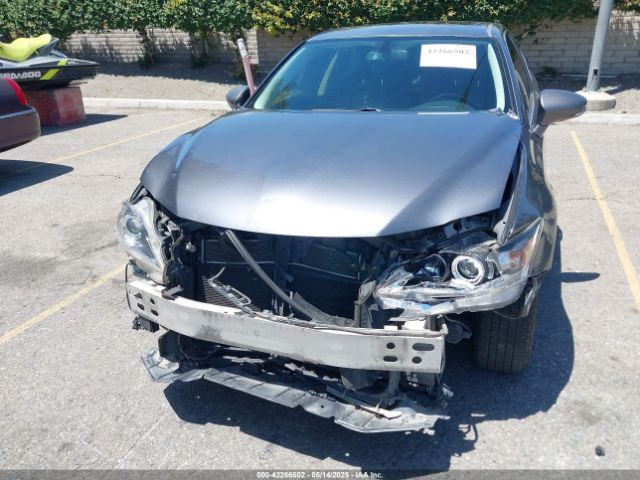 JTHKD5BH9F2215210 Lexus CT 200H