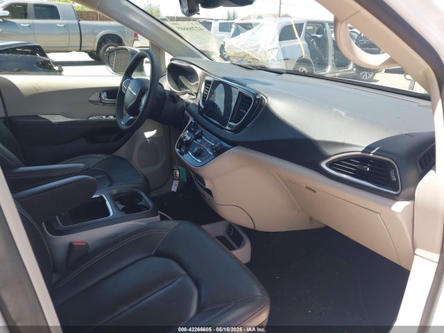 2C4RC1BG0PR536493 Chrysler Pacifica Touring L