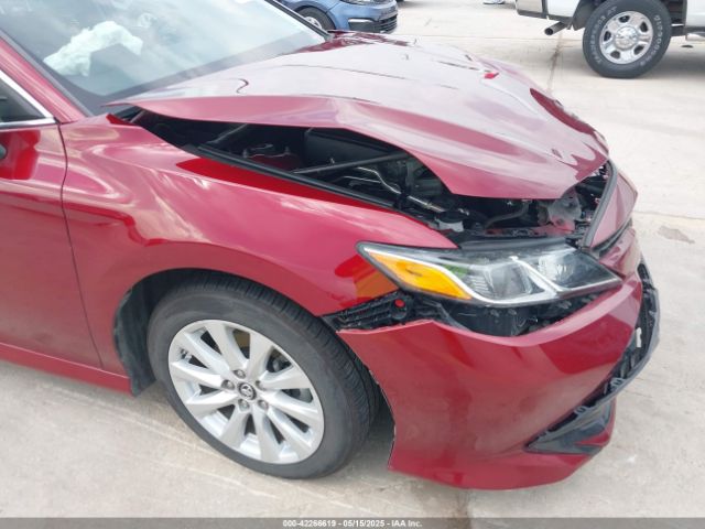 4T1B11HK3JU614404 Toyota CAMRY LE