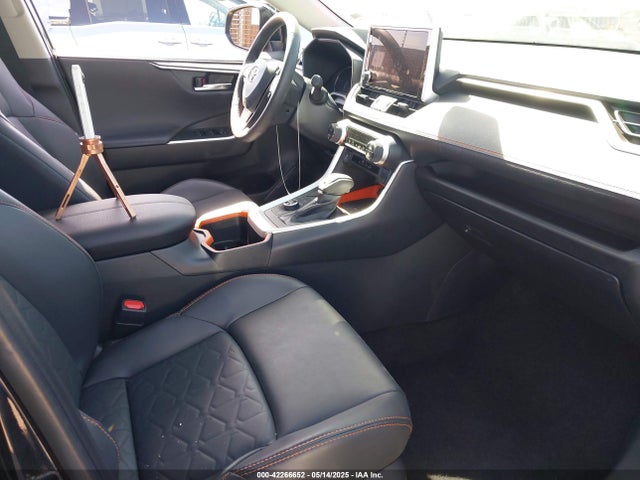2T3J1RFV8RW462680 Toyota Rav4 Adventure