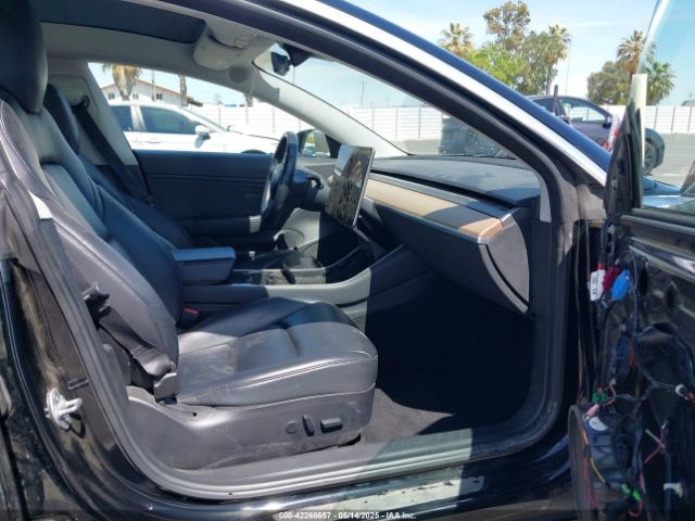 2018 TESLA MODEL 3 5YJ3E1EA0JF172263 Photo 4