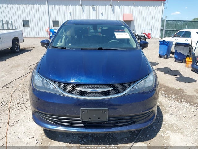 2C4RC1CG1JR186233 Chrysler 2018