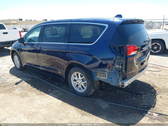 2C4RC1CG1JR186233 Chrysler 2018