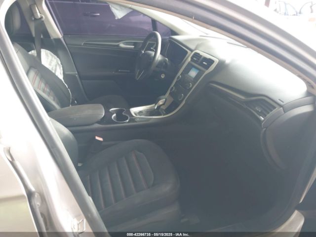 1FA6P0H7XE5390435 Ford FUSION SE