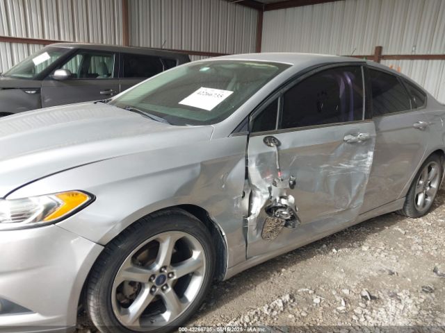 1FA6P0H7XE5390435 Ford FUSION SE