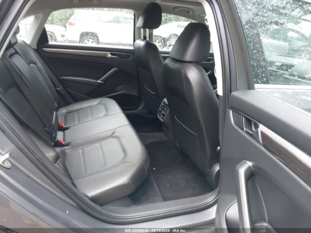 1VWBA7A30JC027199 Volkswagen Passat 2.0t Se