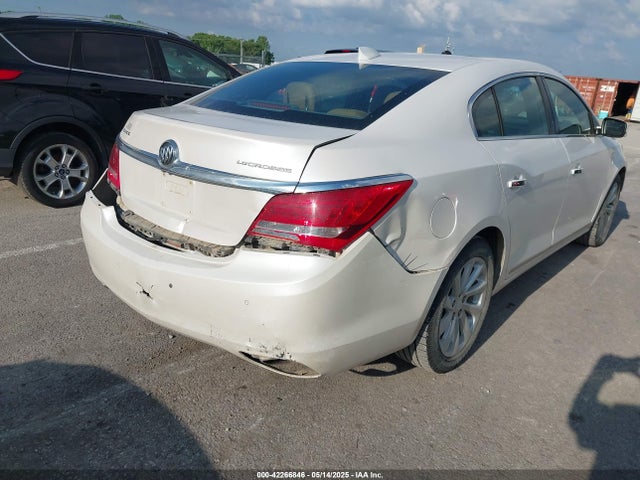 1G4GB5G3XFF314763 Buick lfx