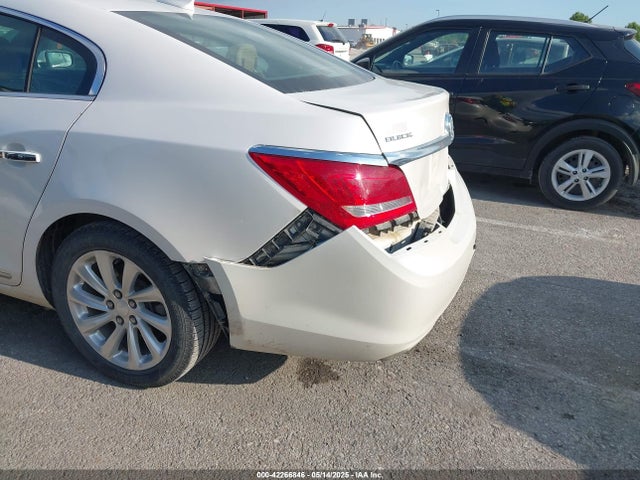 1G4GB5G3XFF314763 Buick lfx