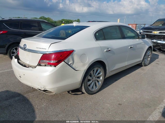 1G4GB5G3XFF314763 Buick lfx