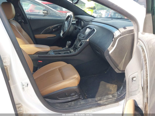 1G4GB5G3XFF314763 Buick lfx