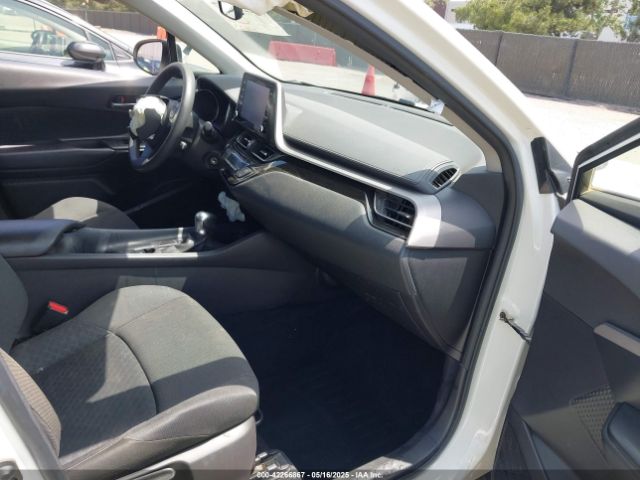 2021 TOYOTA C-HR JTNKHMBX2M1118467 Photo 4
