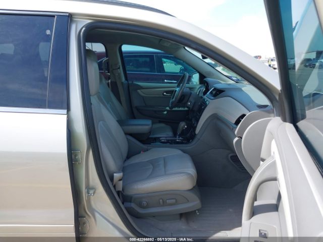 1GNKRHKD2EJ259398 Chevrolet Traverse 2lt
