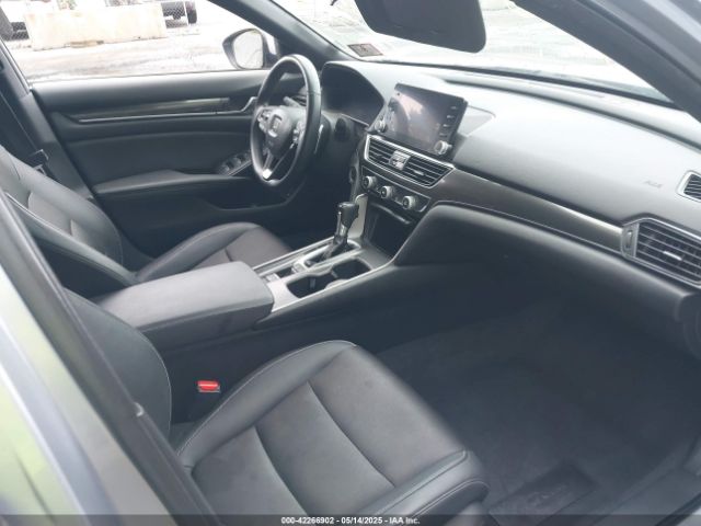 1HGCV1F33KA096761 Honda Accord Sport