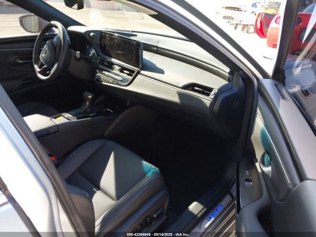 2024 LEXUS ES 300H 58ADA1C17RU053992 Photo 4