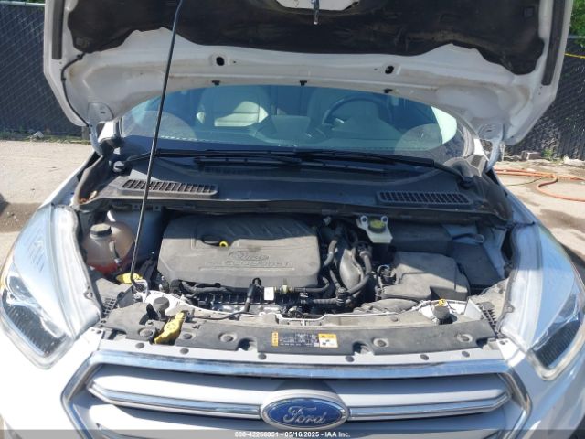 1FMCU9HD7JUA09104 Ford ESCAPE SEL