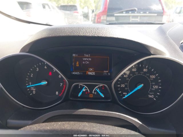 1FMCU9HD7JUA09104 Ford ESCAPE SEL