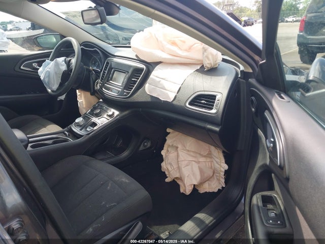 Chrysler 200 Limited 2015 1C3CCCAB1FN582289 Image 5