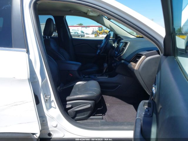 1C4PJLDB3HW516242 Jeep Cherokee Limited Fwd