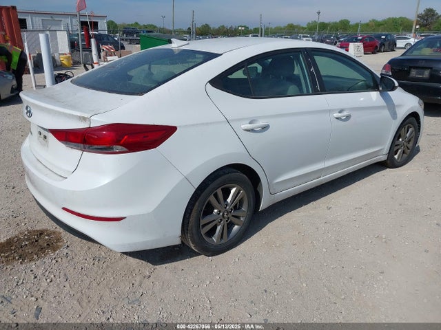 5NPD84LF1HH074446 Hyundai ELANTRA SE