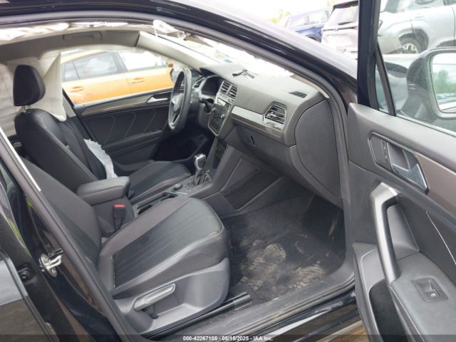 2022 VOLKSWAGEN TIGUAN 3VV2B7AX4NM093585 Photo 4
