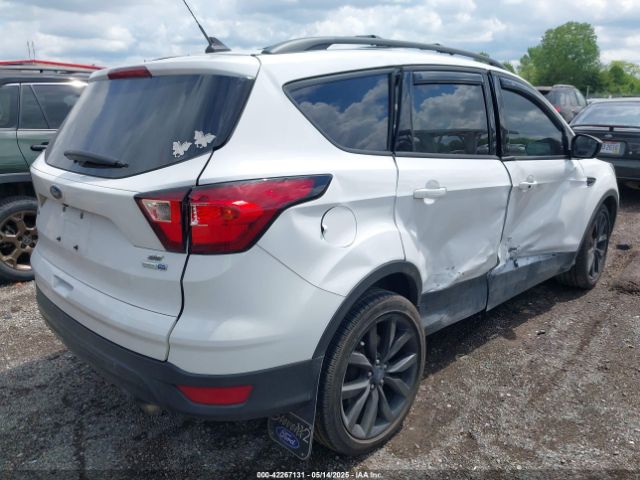 1FMCU9GD8KUB42375 Ford ESCAPE SE