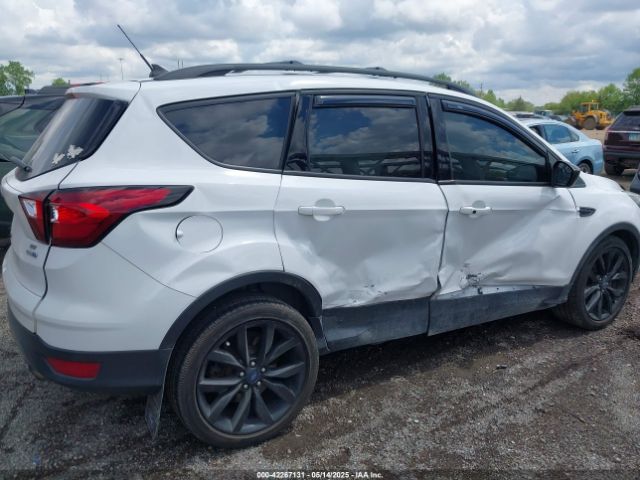 1FMCU9GD8KUB42375 Ford ESCAPE SE