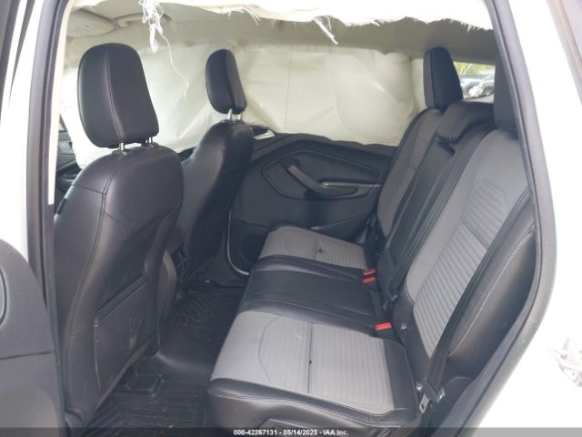 1FMCU9GD8KUB42375 Ford ESCAPE SE