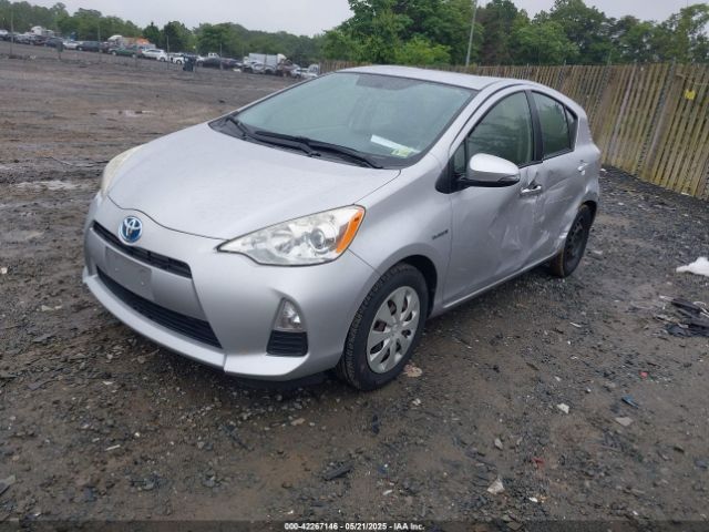 JTDKDTB36E1063708 Toyota Prius C Two