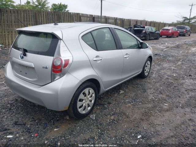 JTDKDTB36E1063708 Toyota Prius C Two