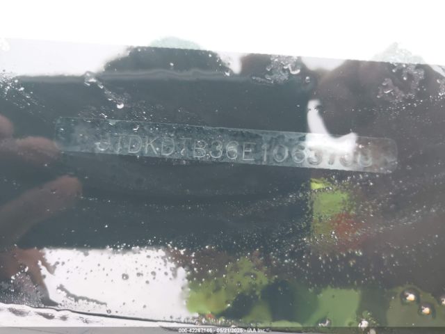 JTDKDTB36E1063708 Toyota Prius C Two