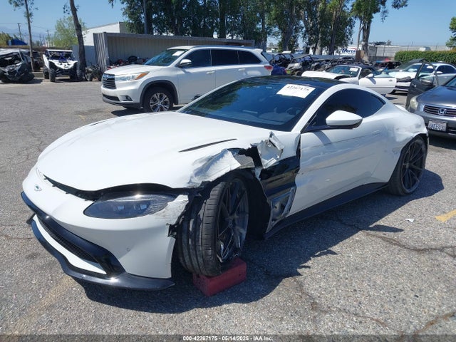 Aston Martin 177950 2020 SCFSMGAW9LGN02883 Image 2