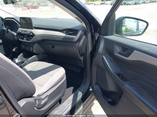 1FMCU9G62NUA32931 Ford ESCAPE SE