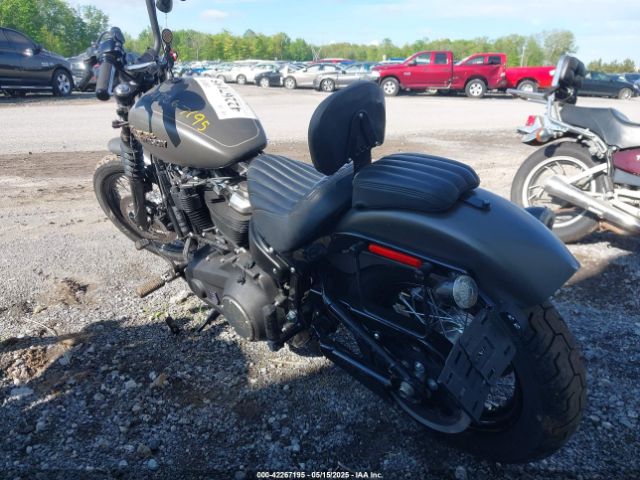 2019 HARLEY-DAVIDSON FXBB 1HD1YJJ12KC011687 Photo 2