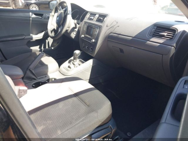 3VW267AJ2GM380521 Volkswagen Jetta 1.4t S