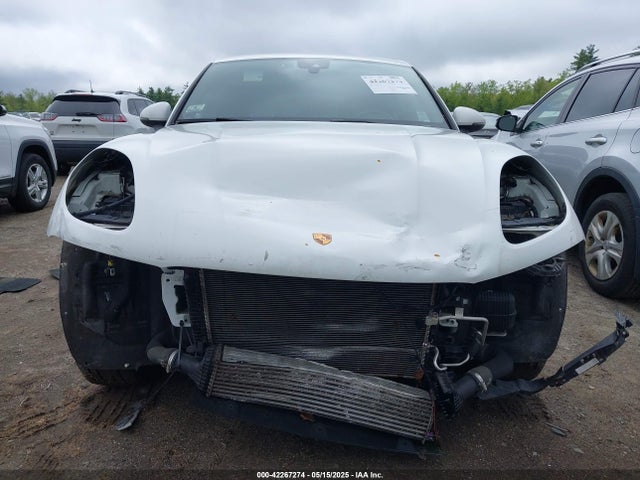 Porsche Macan 2020 WP1AA2A56LLB10625 Image 13