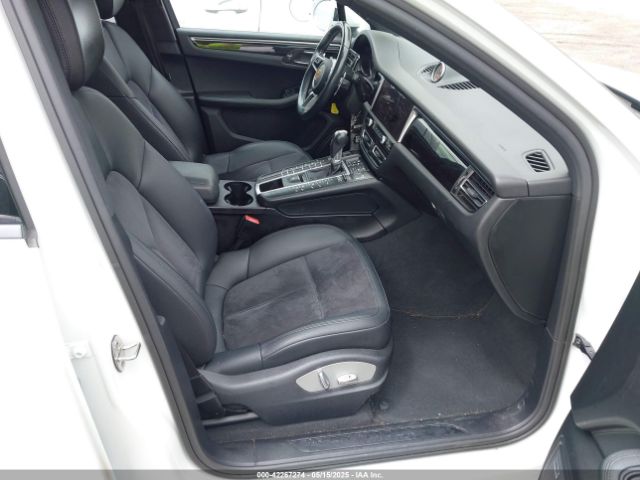 2020 PORSCHE MACAN WP1AA2A56LLB10625 Photo 4