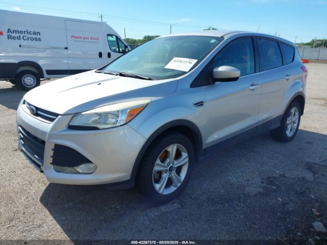 1FMCU0GX0EUA45018 Ford ESCAPE SE