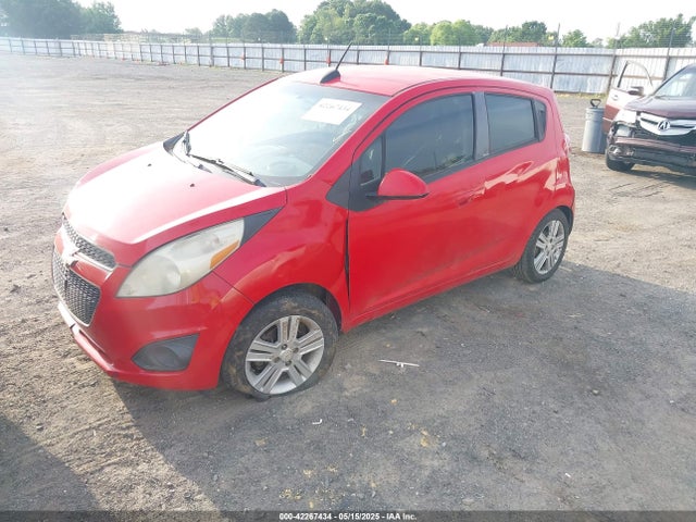 Chevrolet Spark 1lt Cvt 2015 KL8CD6S93FC718822 Image 2
