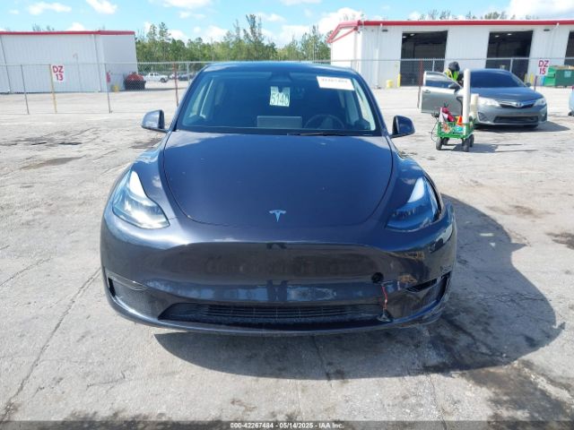 7SAYGDEE4RA322410 Tesla Model Y
