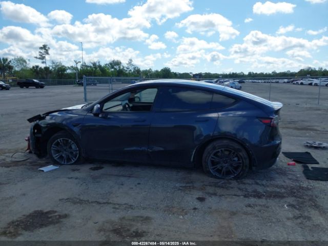 7SAYGDEE4RA322410 Tesla Model Y