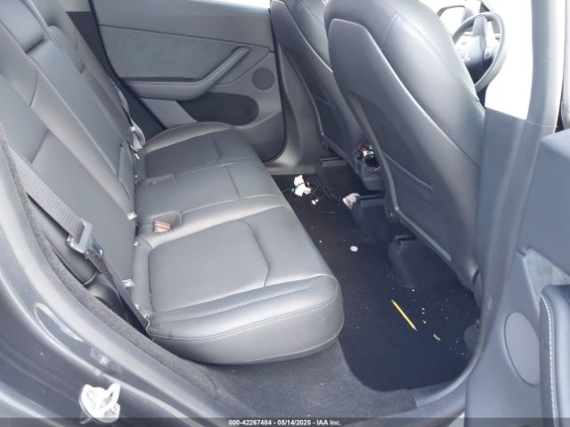 7SAYGDEE4RA322410 Tesla Model Y