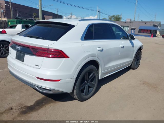 2019 AUDI Q8 WA1AVAF1XKD014411 Photo 3