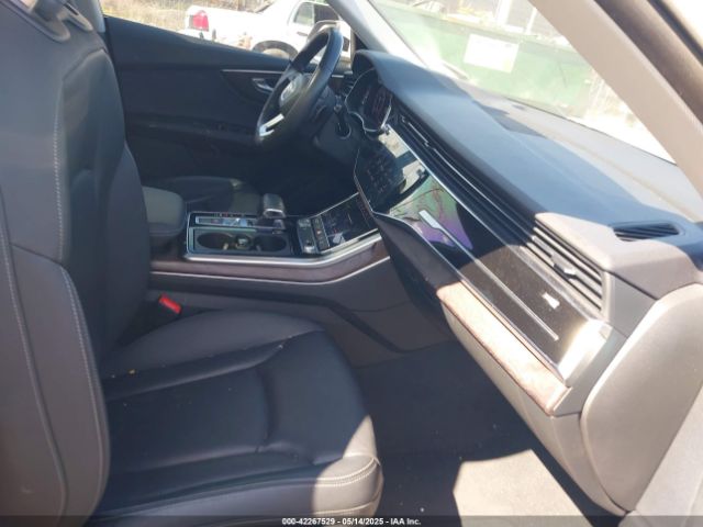 2019 AUDI Q8 WA1AVAF1XKD014411 Photo 4