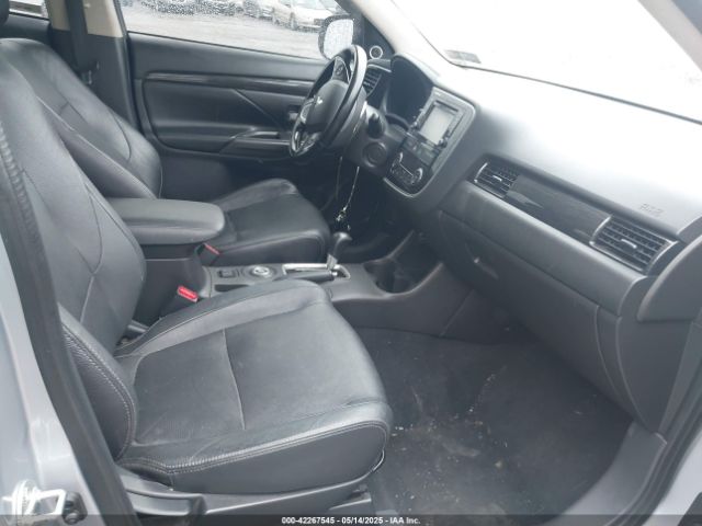 JA4AZ3A33GZ044076 Mitsubishi Outlander Sel