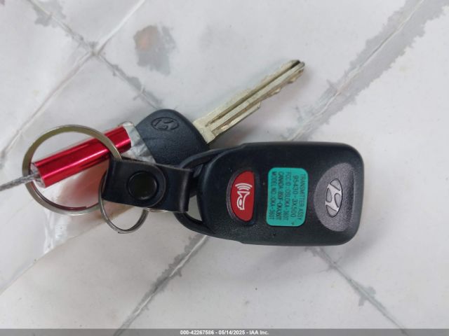 KMHDH4AE8FU352848 Hyundai ELANTRA SE