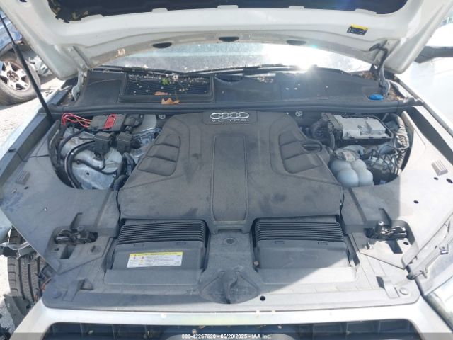 WA1LAAF70JD031855 Audi Q7 3.0t Premium