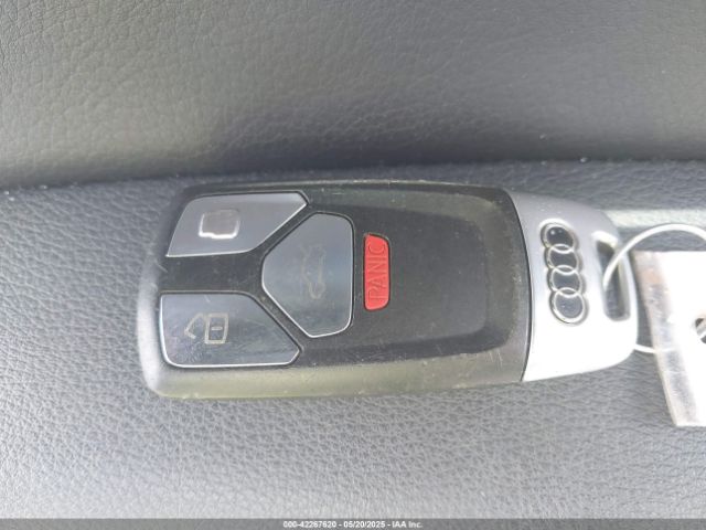 WA1LAAF70JD031855 Audi Q7 3.0t Premium