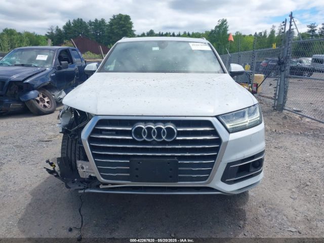 WA1LAAF70JD031855 Audi Q7 3.0t Premium